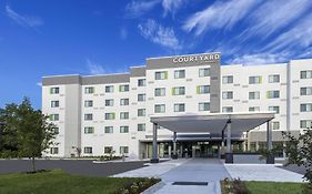 Courtyard By Marriott Tampa Northwest/Veterans Expressway